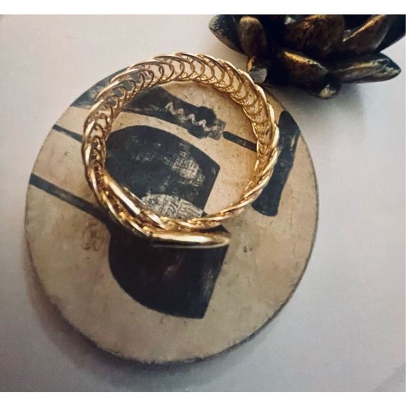 PRETTY GOLD BOHO SPIRAL BRACELET - Picture 5 of 7